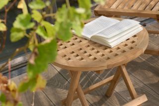 Hartman Skagen: Když vám chybí ten malý stolek navíc 👌🏼 Na sklenku vína, knížku, tác s ovocem nebo letní limonádu. Skagen...