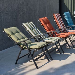 Některý nábytek vám zkrátka okamžitě sedne. 🪄 A tuhle magii ovládá linie Alice. Elegantní a pohodlná, s nadčasovým...